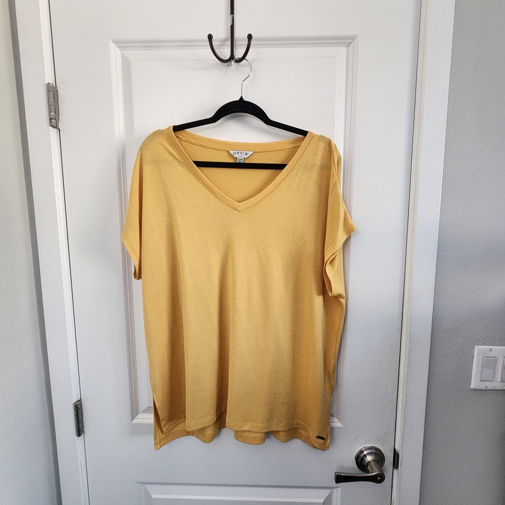 5/$30  Orvis Yellow V-Neck Knit Short Sleeve Top Size Xlarge - Picture 2 of 3
